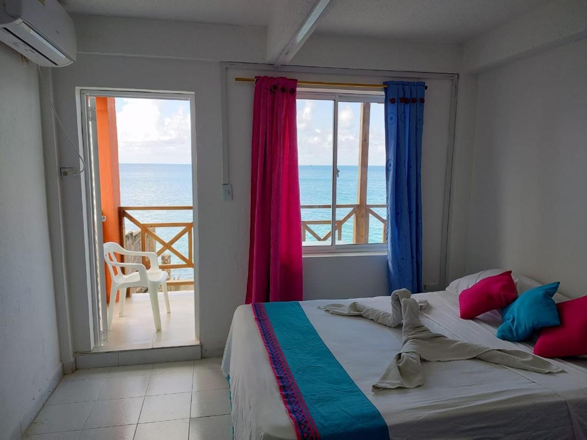 Cabanas Mister Mac Fresh Water Bay Exterior photo