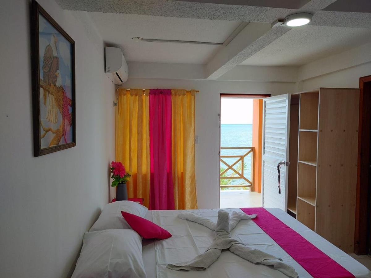 Cabanas Mister Mac Fresh Water Bay Exterior photo