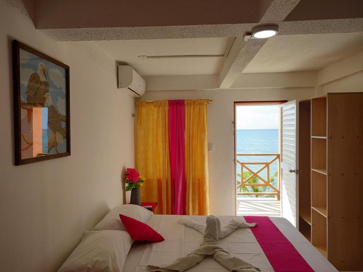 Cabanas Mister Mac Fresh Water Bay Exterior photo